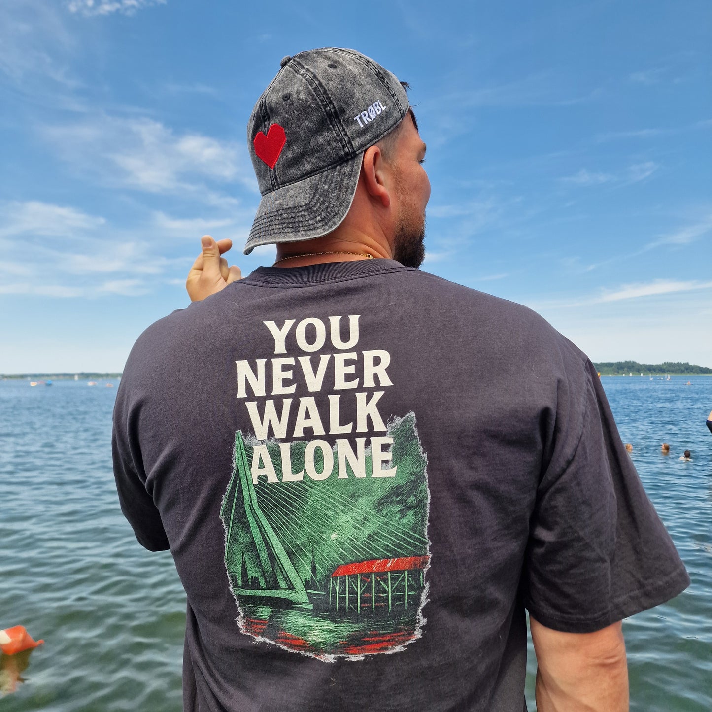 TRØBL Oversized T-shirt – You Never Walk Alone | Rotterdam Streetwear