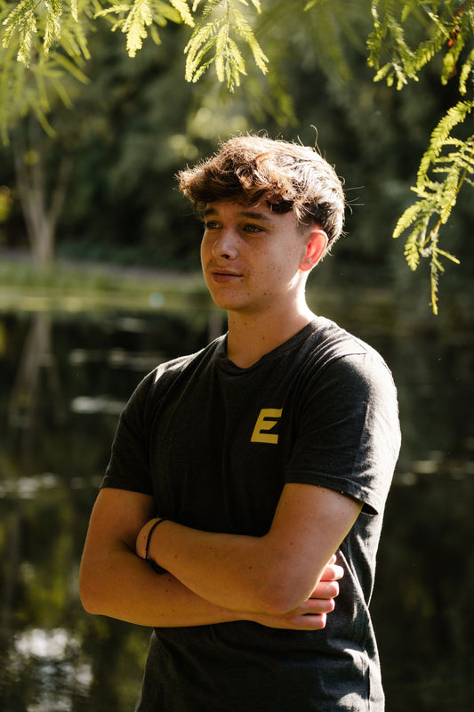 Evertrue T-shirt – Be the Light | Mattheüs 5:14 | Christelijke volwassenmode