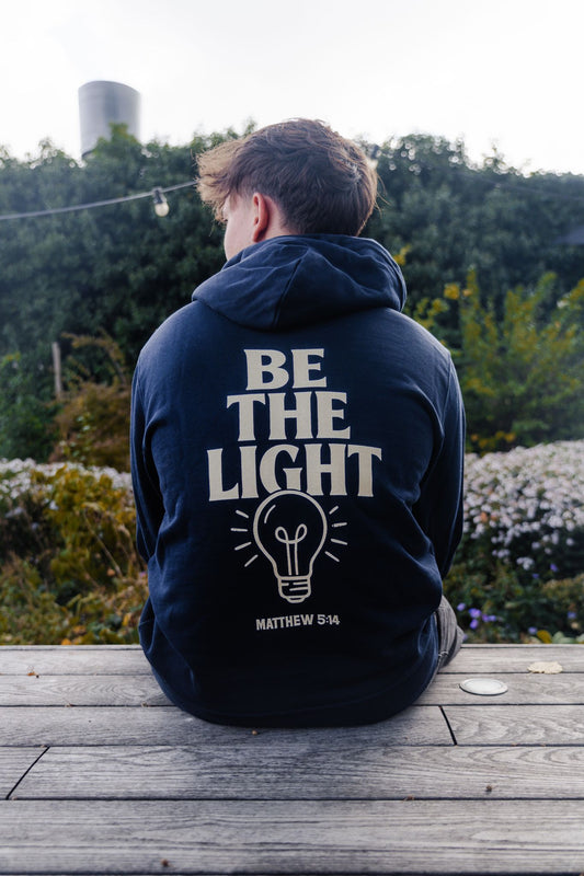 Evertrue Hoodie – Be the Light | Mattheüs 5:14 | Christelijke volwassenmode