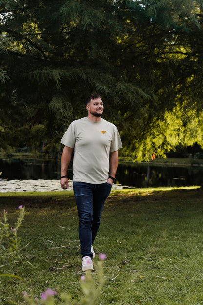 TRØBL Oversized T-Shirt– Hartlogo Goud | Geen Rugprint | Streetwear