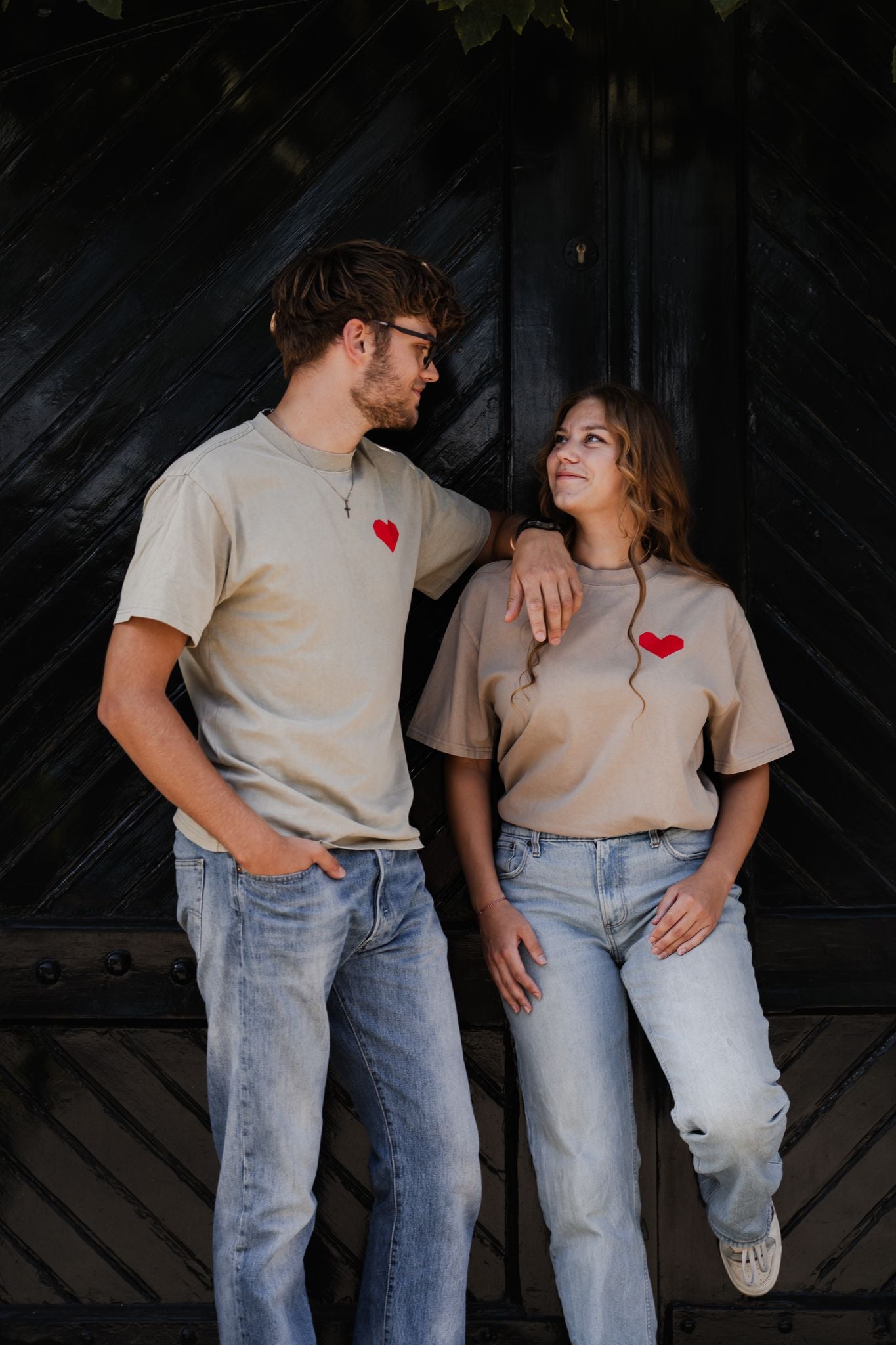 TRØBL Oversized T-shirt – In Touch | Streetwear| Michelangelo-Inspired