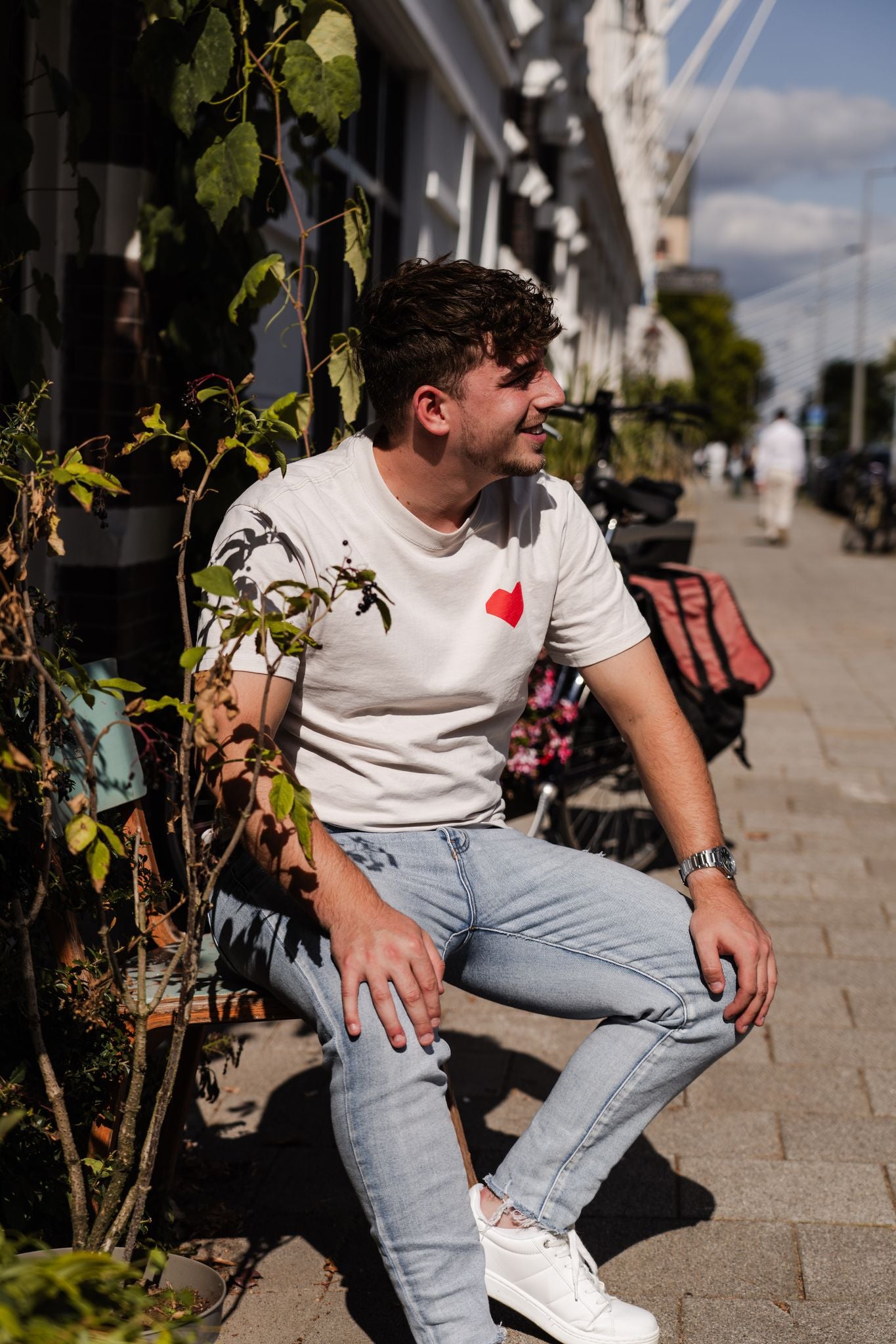 TRØBL Oversized T-shirt – In Touch | Streetwear| Michelangelo-Inspired