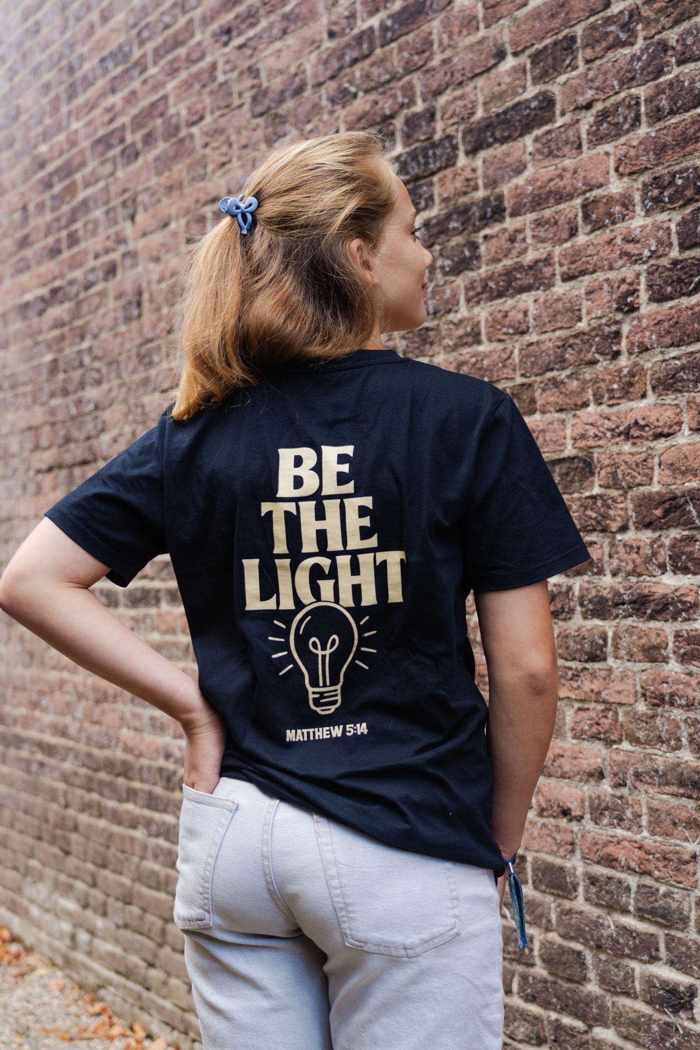 Evertrue Kids T-shirt – Be the Light | Matteüs 5:14 | Christelijke kindermode