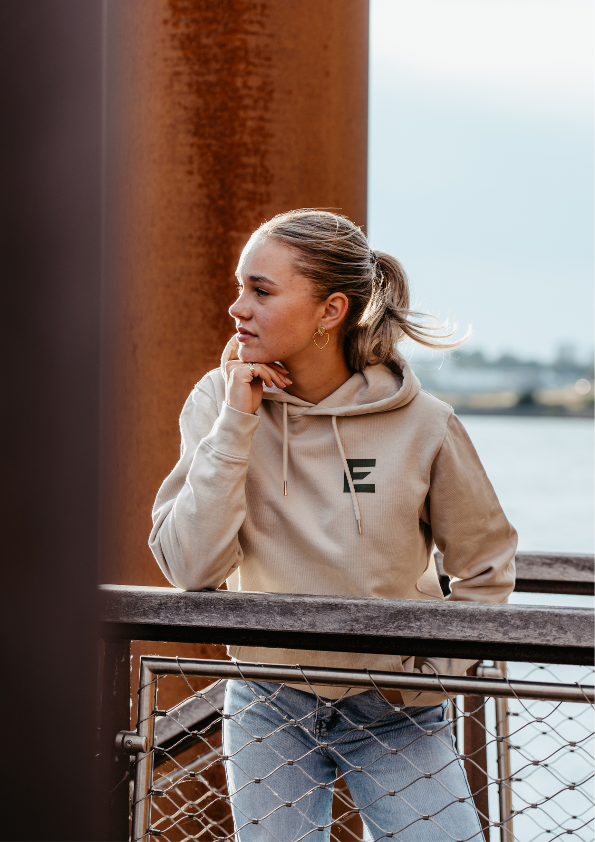 Evertrue Hoodie – Zijn liefde faalt nooit | Klaagliederen 3:22 | Christelijke volwassenmode