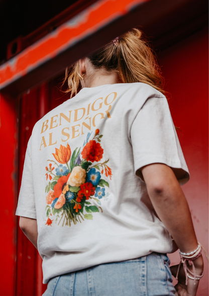 TRØBL oversized T-shirt Bendigo al Señor – garment-dyed streetwear shirt met brede ribkraag, verlaagde schouders en Spaanse tekst ‘Ik prijs de Heer’ op de borst. Vintage look, unisex fit,