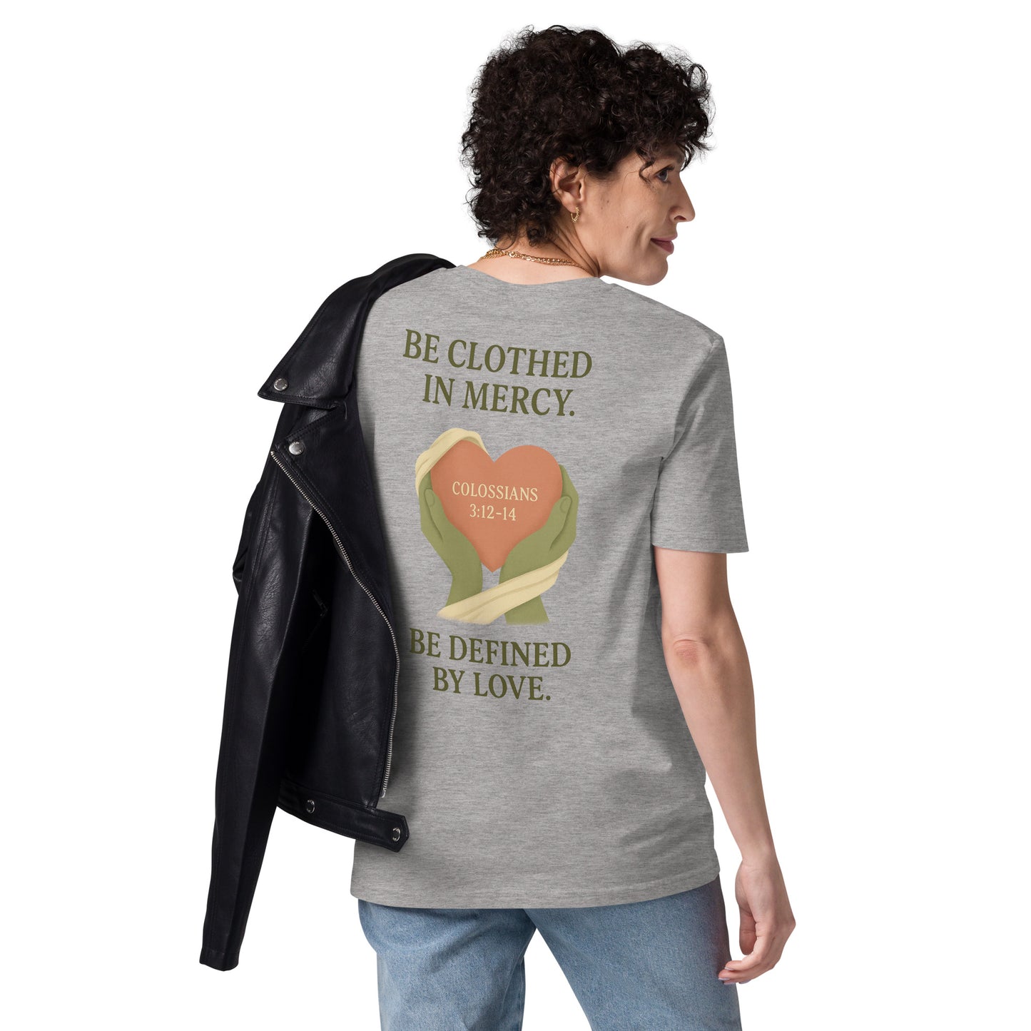 Evertrue T-shirt met Kolossenzen 3:12–14 “Bekleed je met liefde”, gedrukt op biologisch katoen met herenpasvorm.